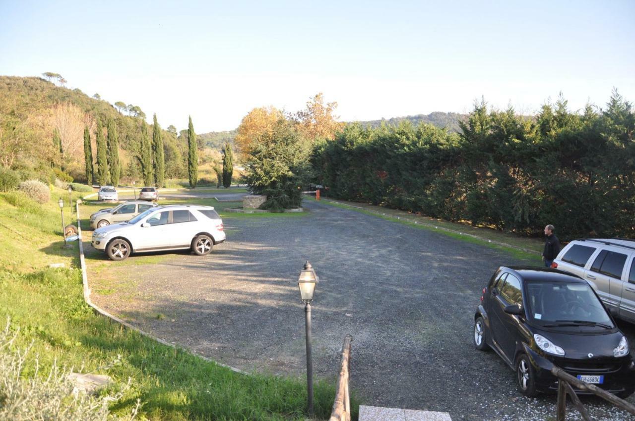 Monolocale Con Piscina S.Martino Apartman Riparbella Kültér fotó