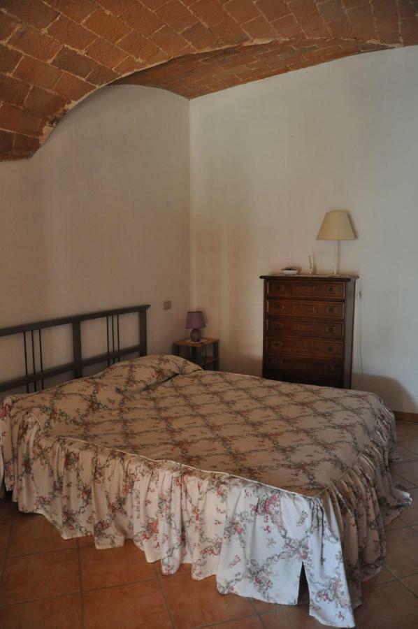 Monolocale Con Piscina S.Martino Apartman Riparbella Kültér fotó