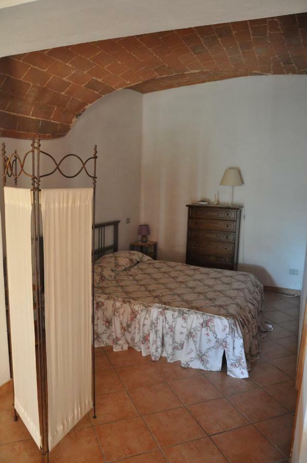Monolocale Con Piscina S.Martino Apartman Riparbella Kültér fotó